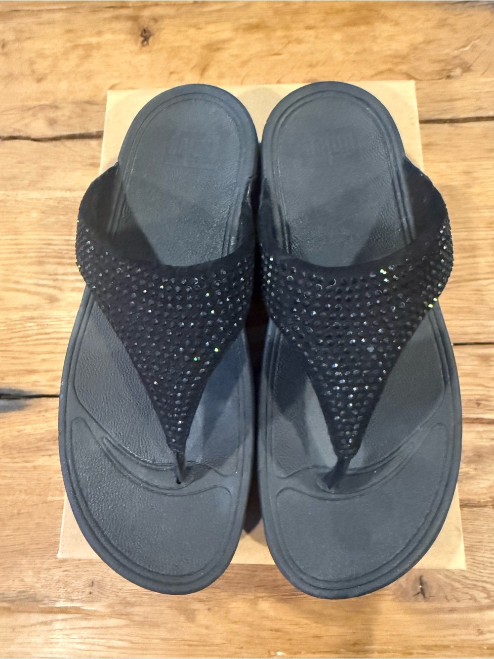 FitFlop Lulu Black Crystal Embellished Toe-Thong Sandals Size 8